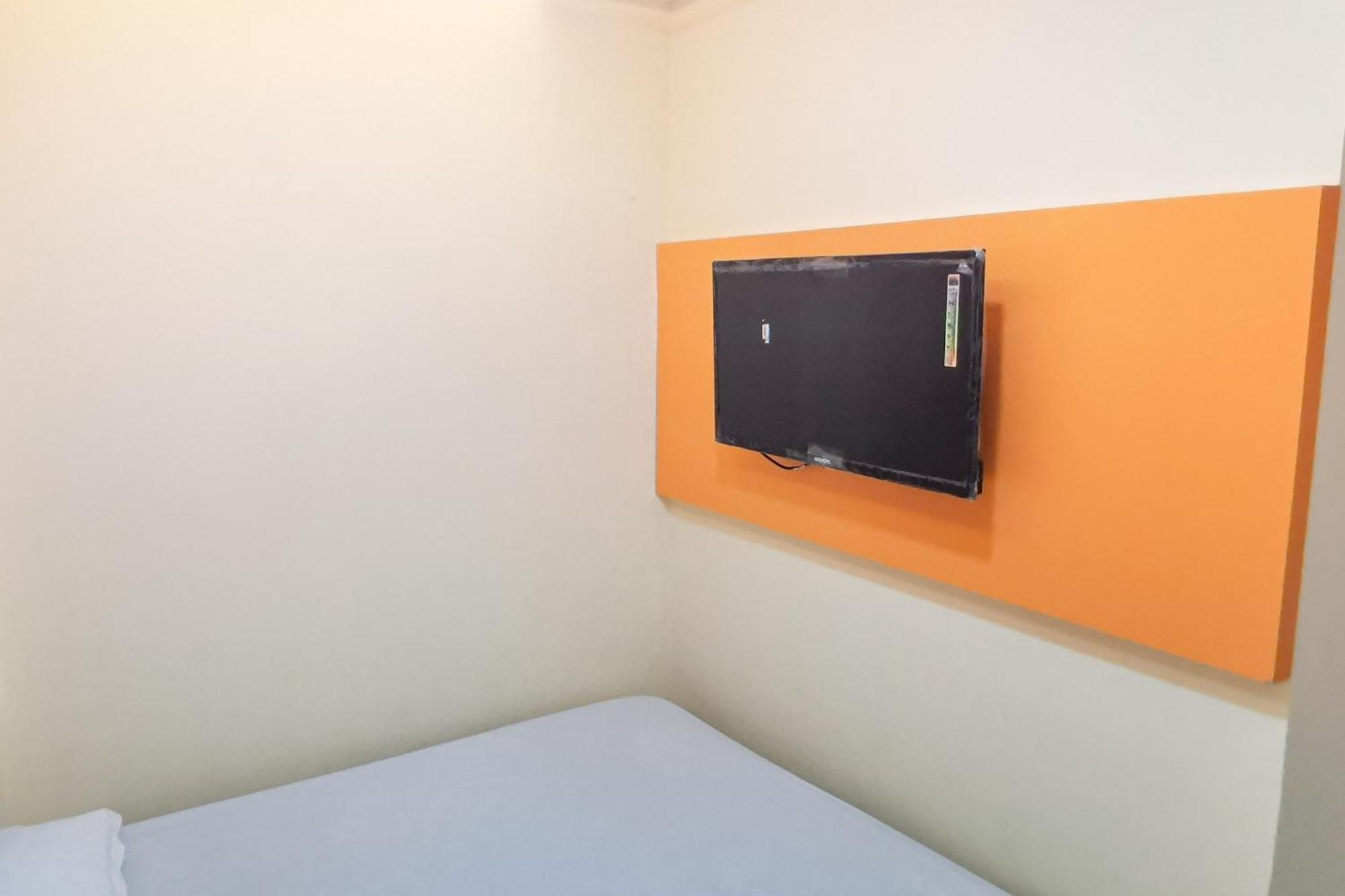 Tng Hotel Redpartner Giacarta Esterno foto